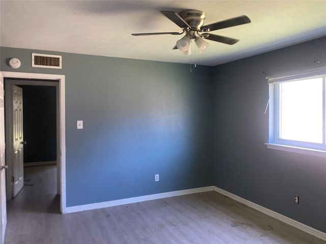 1213 Southridge Drive, Lancaster, TX 75146