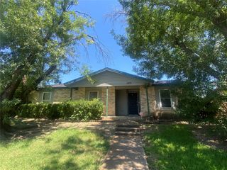 1213 Southridge Drive, Lancaster, TX 75146