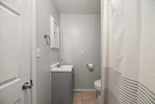 427 E Glass Ave, Spokane, WA 99207