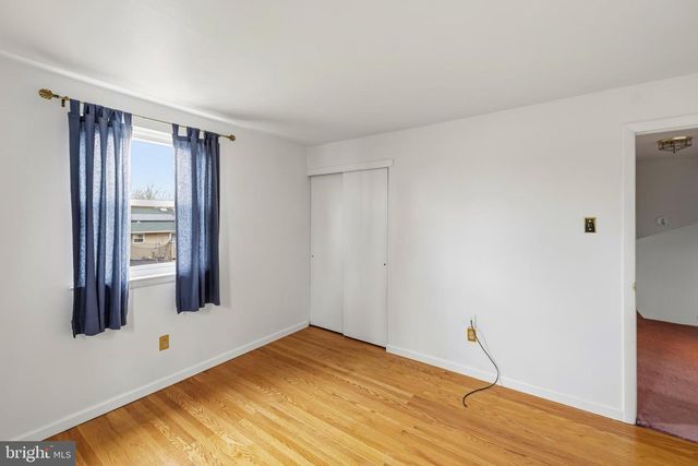 435 VALLEY RUN DR, Cherry Hill, NJ 08002