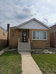 3909 W 71st Street, Chicago, IL 60629