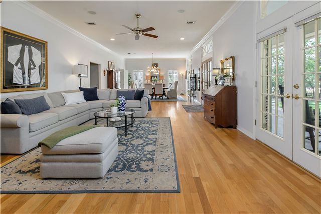 5821 Stallion Ridge, College Station, TX 77845