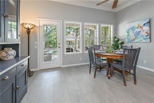 5821 Stallion Ridge, College Station, TX 77845