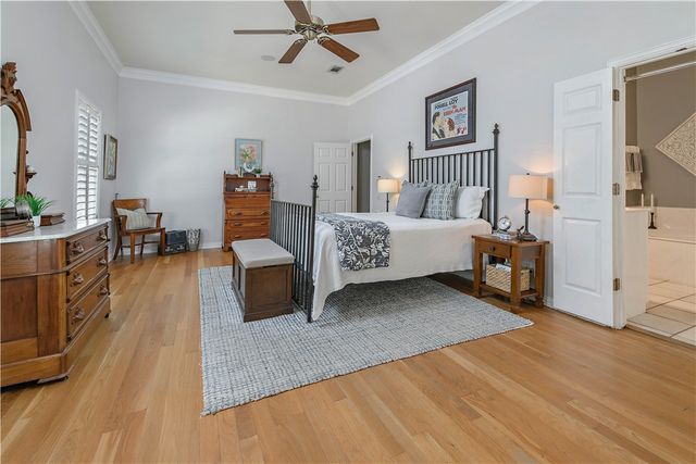 5821 Stallion Ridge, College Station, TX 77845