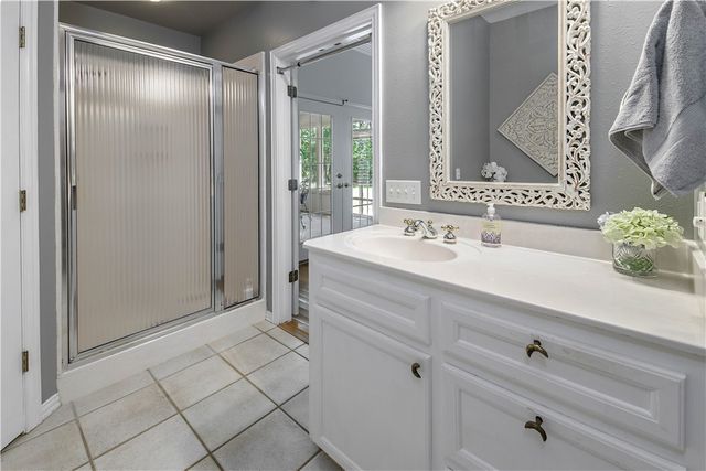 5821 Stallion Ridge, College Station, TX 77845