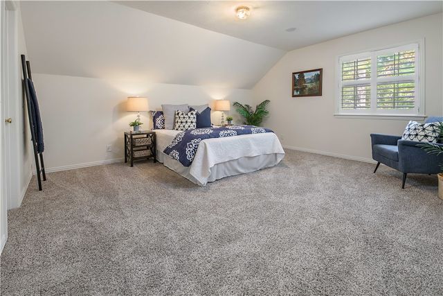 5821 Stallion Ridge, College Station, TX 77845