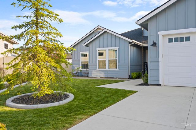 5445 S Mesa Trail Pl, Meridian, ID 83642
