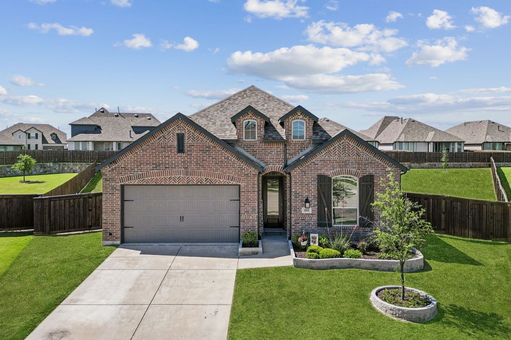 1654 Castleford Drive, Forney, TX 75126
