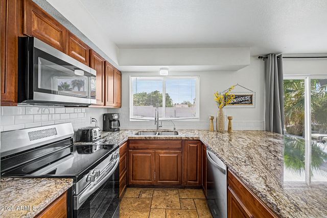 7521 E PRINCESS Drive, Mesa, AZ 85207