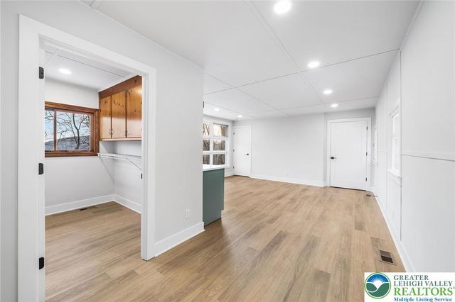 370 Raubsville Road, Williams Twp, PA 18042