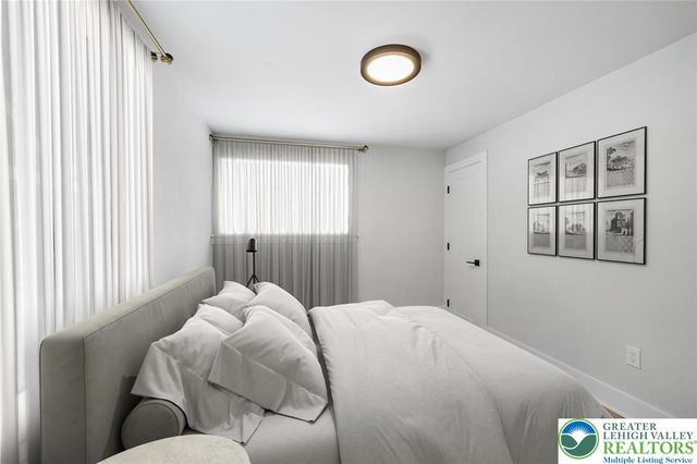 370 Raubsville Road, Williams Twp, PA 18042