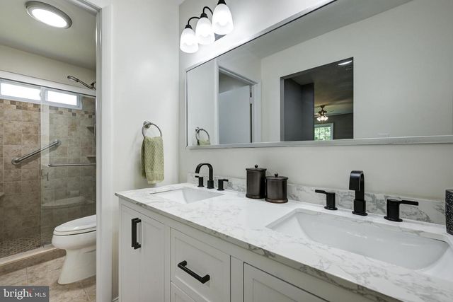 116 BUCKINGHAM DR, Southampton, NJ 08088