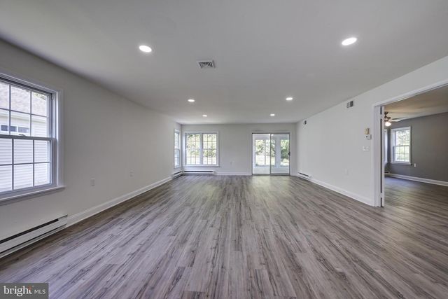 116 BUCKINGHAM DR, Southampton, NJ 08088