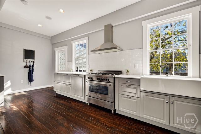 507 E Mcdonough Street, Savannah, GA 31401