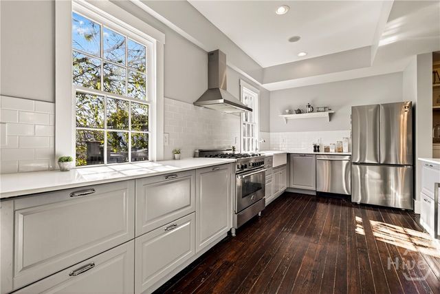 507 E Mcdonough Street, Savannah, GA 31401