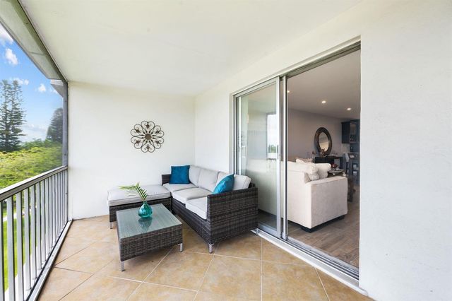 3535 Brokenwoods Drive 404, Coral Springs, FL 33065