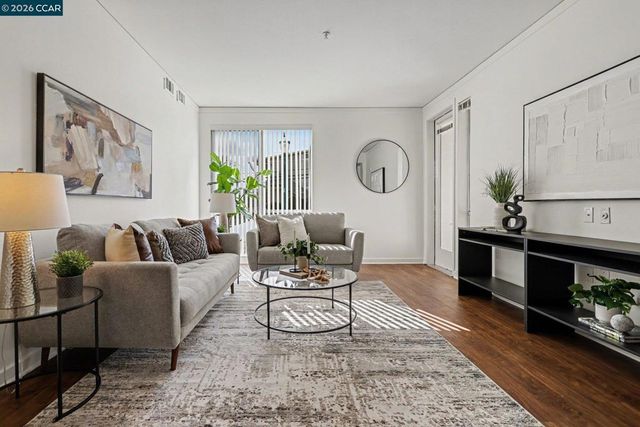 1655 N California Boulevard 114, Walnut Creek, CA 94596