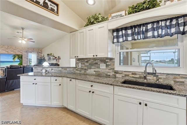2823 NW Juanita PL, Cape Coral, FL 33993