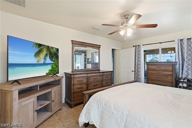 2823 NW Juanita PL, Cape Coral, FL 33993