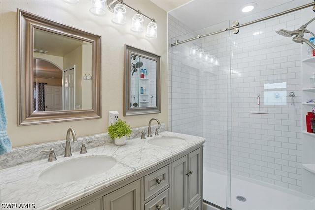 2823 NW Juanita PL, Cape Coral, FL 33993