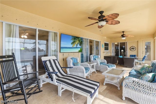 2823 NW Juanita PL, Cape Coral, FL 33993