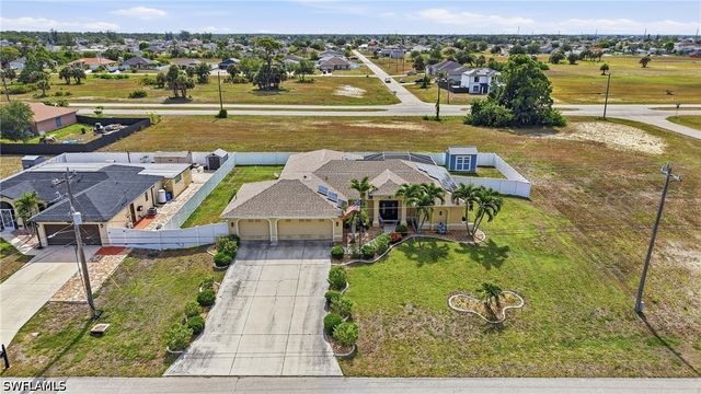 2823 NW Juanita PL, Cape Coral, FL 33993