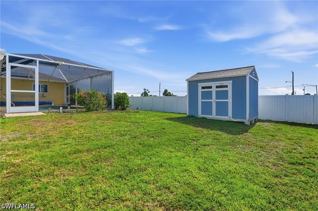 2823 NW Juanita PL, Cape Coral, FL 33993