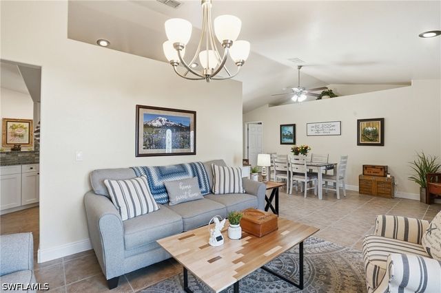 2823 NW Juanita PL, Cape Coral, FL 33993