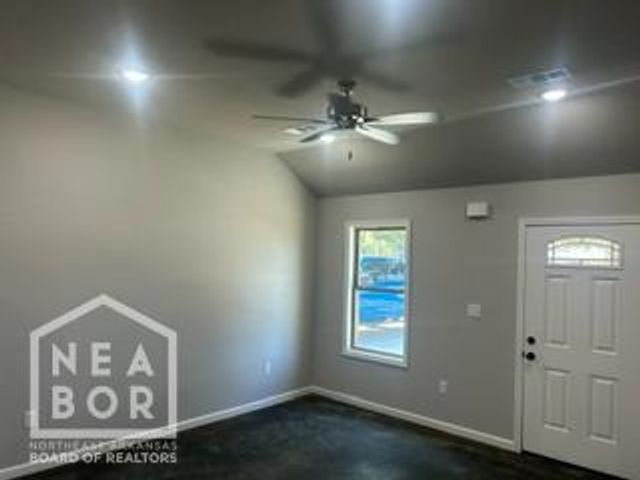 102 Hinkley, Brookland, AR 72417