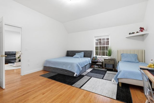 30 Anne Rd, North Andover, MA 01845