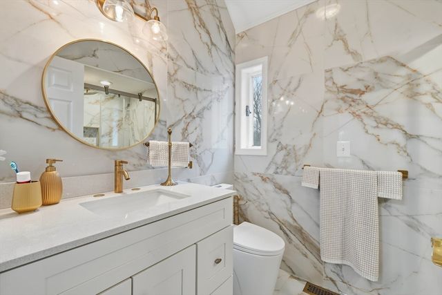 30 Anne Rd, North Andover, MA 01845