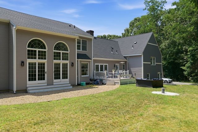30 Anne Rd, North Andover, MA 01845