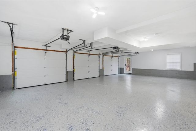30 Anne Rd, North Andover, MA 01845