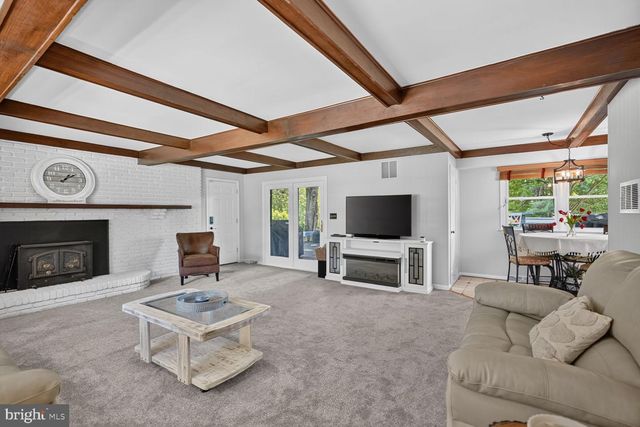 5928 GRACE LEE AVE, Sykesville, MD 21784