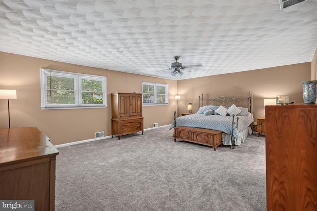 5928 GRACE LEE AVE, Sykesville, MD 21784