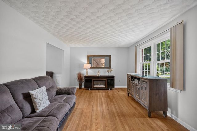 5928 GRACE LEE AVE, Sykesville, MD 21784