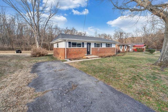 1638 Norris DR, Roanoke, VA 24017