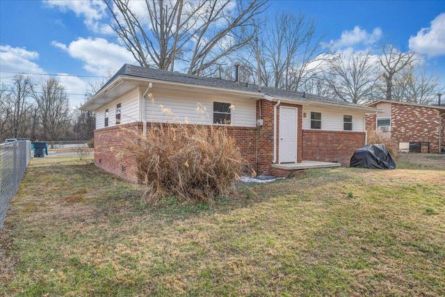 1638 Norris DR, Roanoke, VA 24017