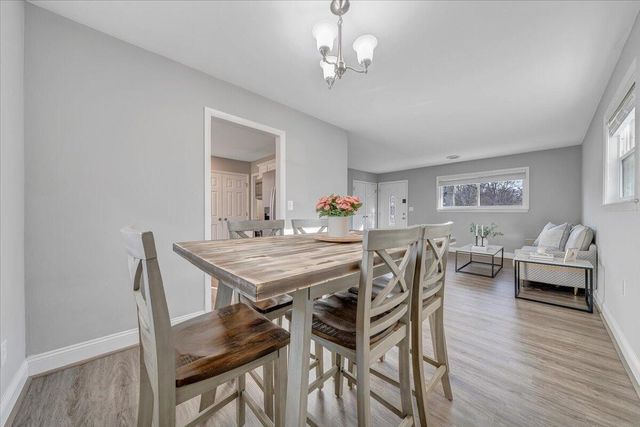 1638 Norris DR, Roanoke, VA 24017