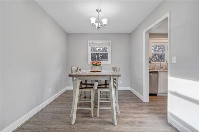 1638 Norris DR, Roanoke, VA 24017