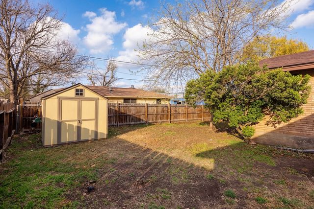 708 Bluebonnet Dr, Kerrville, TX 78028