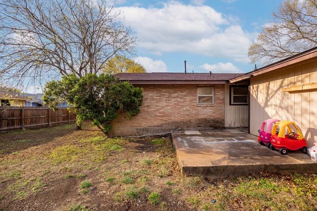 708 Bluebonnet Dr, Kerrville, TX 78028