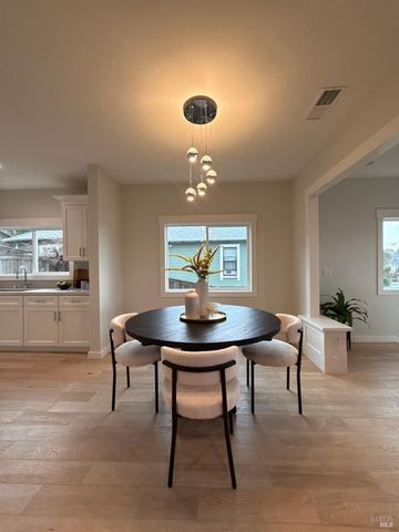 1008 Evans Ave, Napa, CA 94559