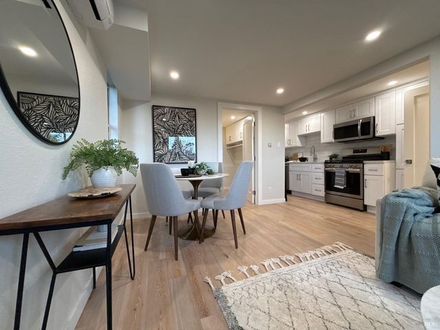 1008 Evans Ave, Napa, CA 94559