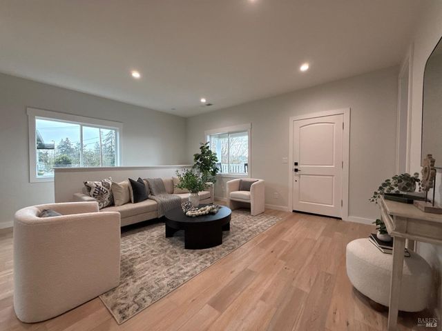 1008 Evans Ave, Napa, CA 94559