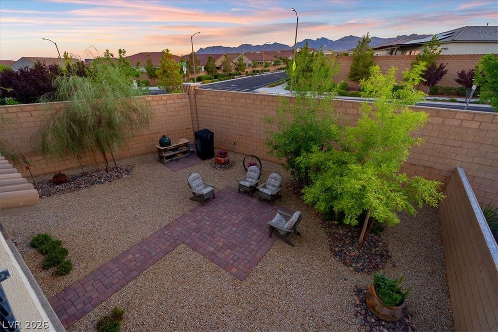 8801 Highland Skye Drive, Las Vegas, NV 89166 — photo 5