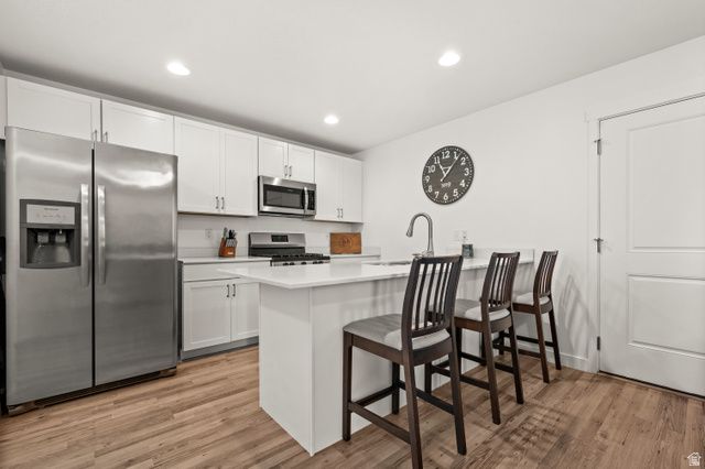 217 E HUMMINGBIRD CT, Saratoga Springs, UT 84045