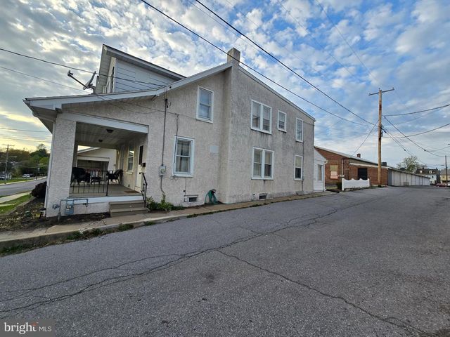 43 E 2ND ST, Boyertown, PA 19512