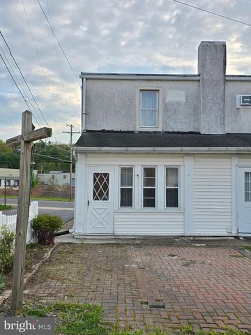 43 E 2ND ST, Boyertown, PA 19512