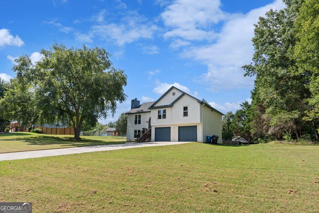 4650 Wheeler Creek Drive, Hoschton, GA 30548